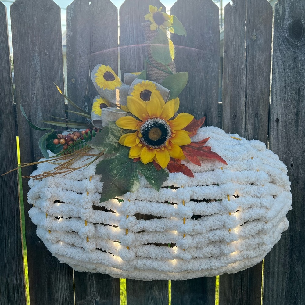 Fall pumpkin wreath